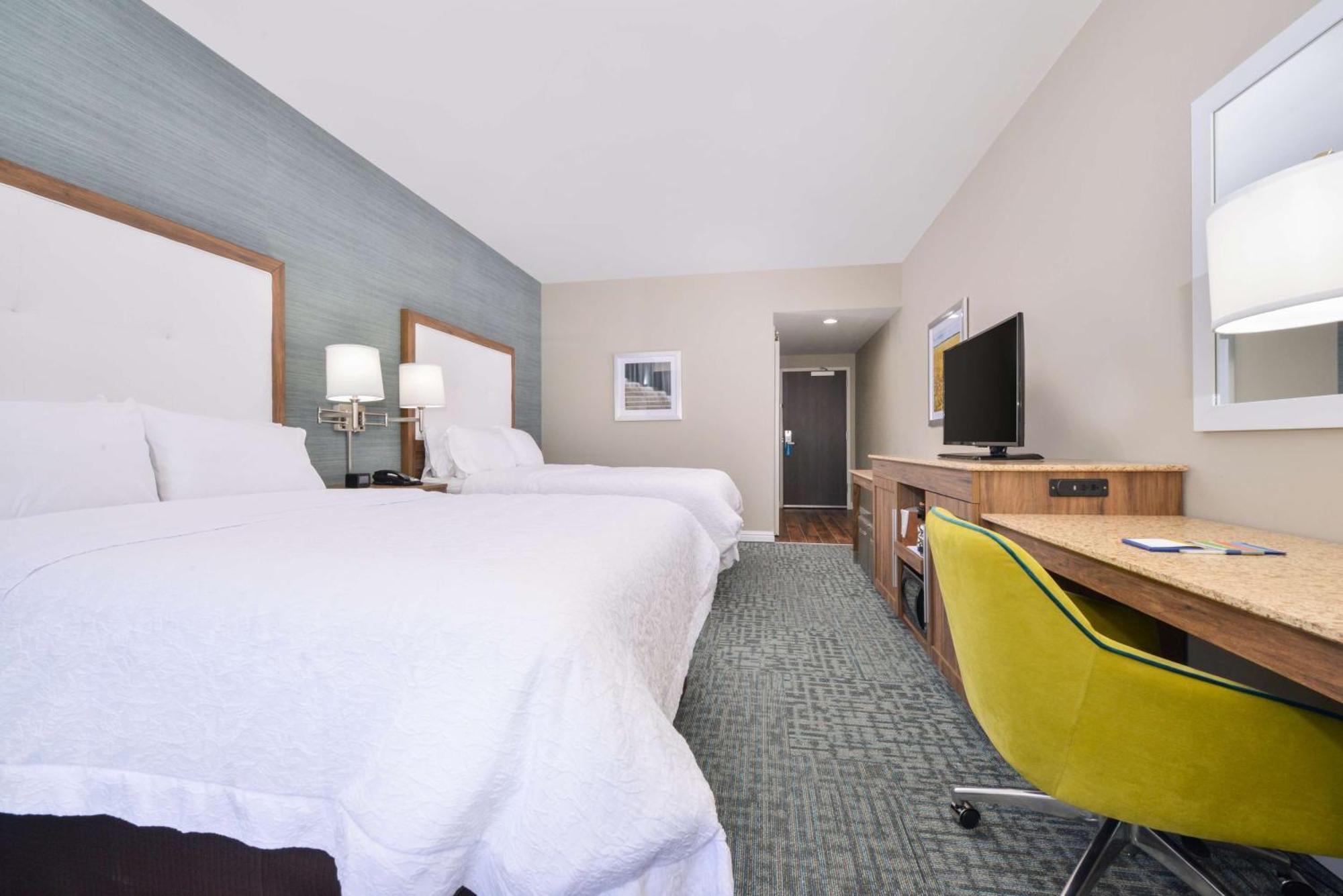 Hampton Emporia, Ks 3*
