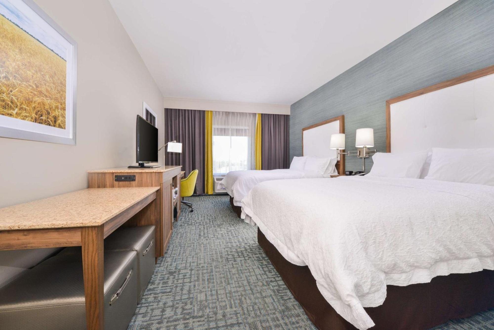 Hampton Emporia, Ks 3*